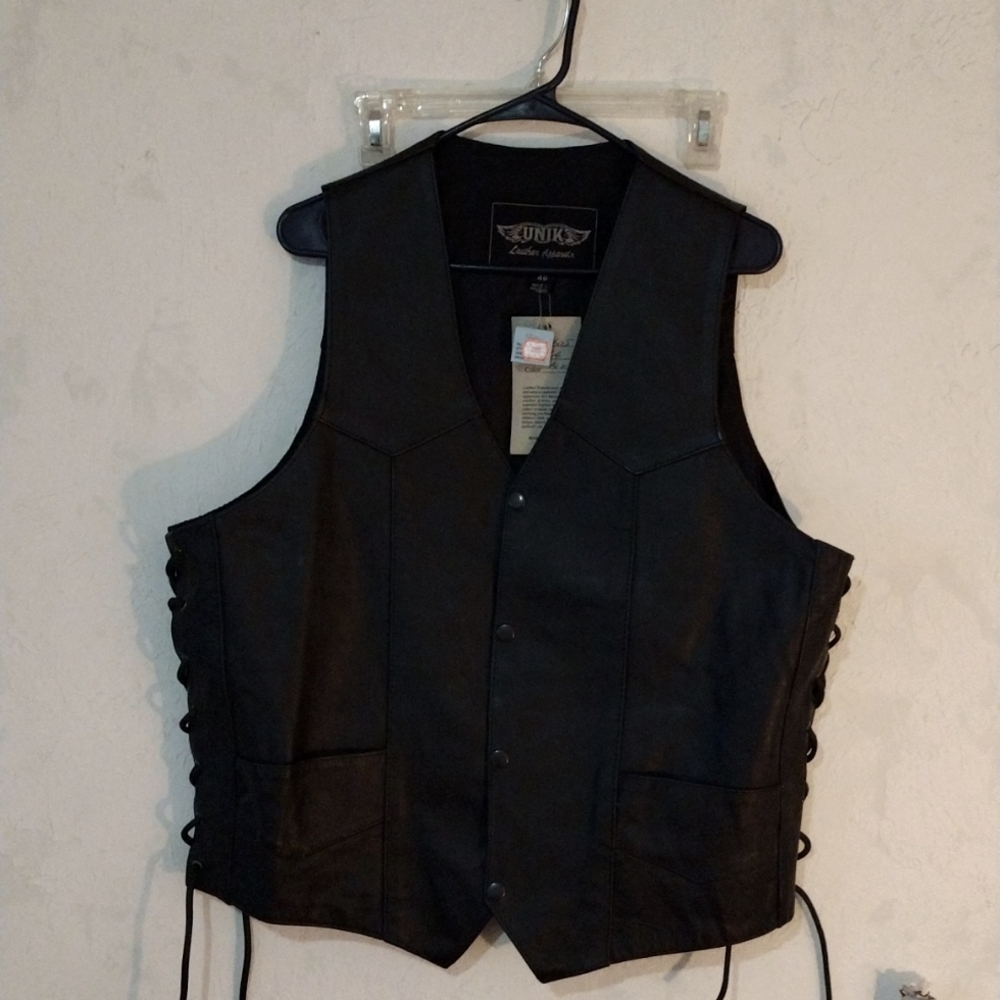Unik leather vest size 46 L/XL